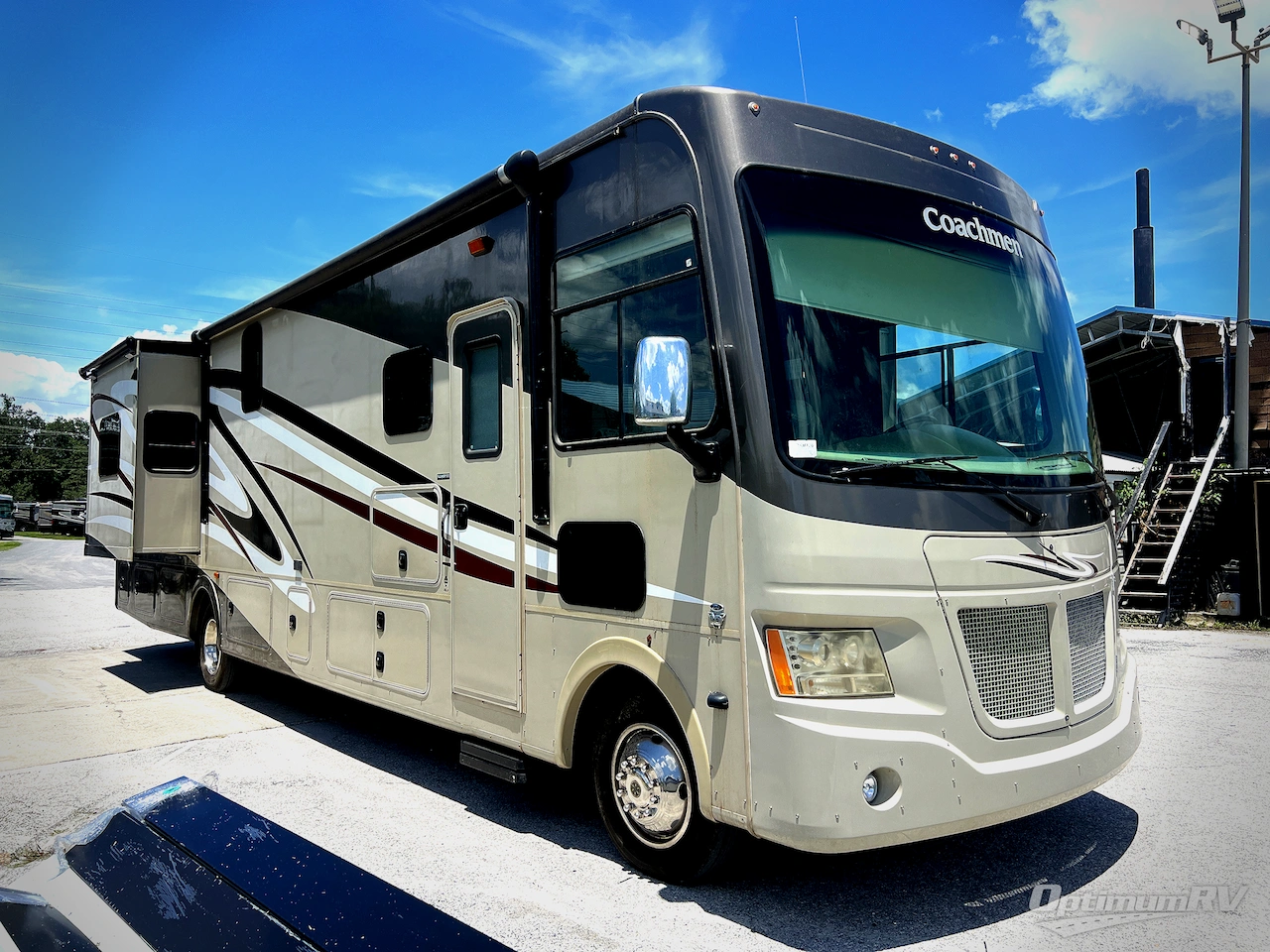 2015 Coachmen Mirada 35LS Photo 1