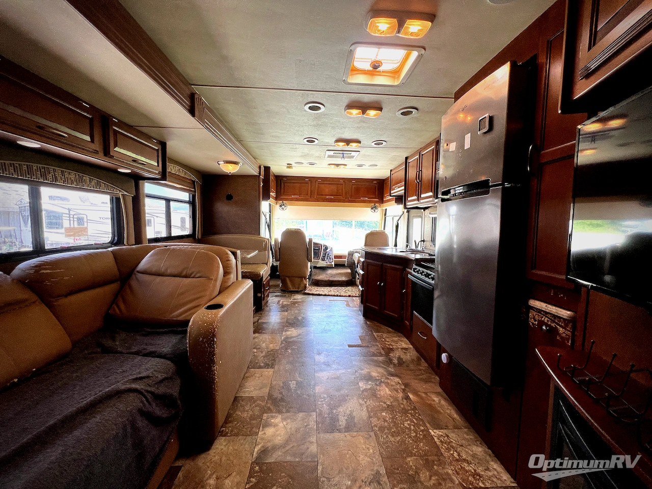 2015 Coachmen Mirada 35LS Photo 5