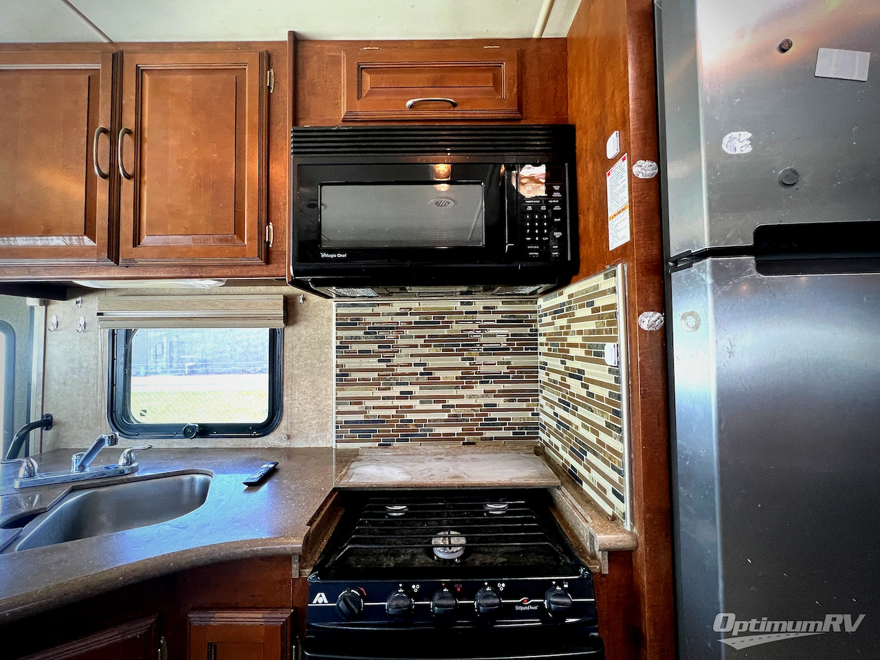 2015 Coachmen Mirada 35LS Photo 14