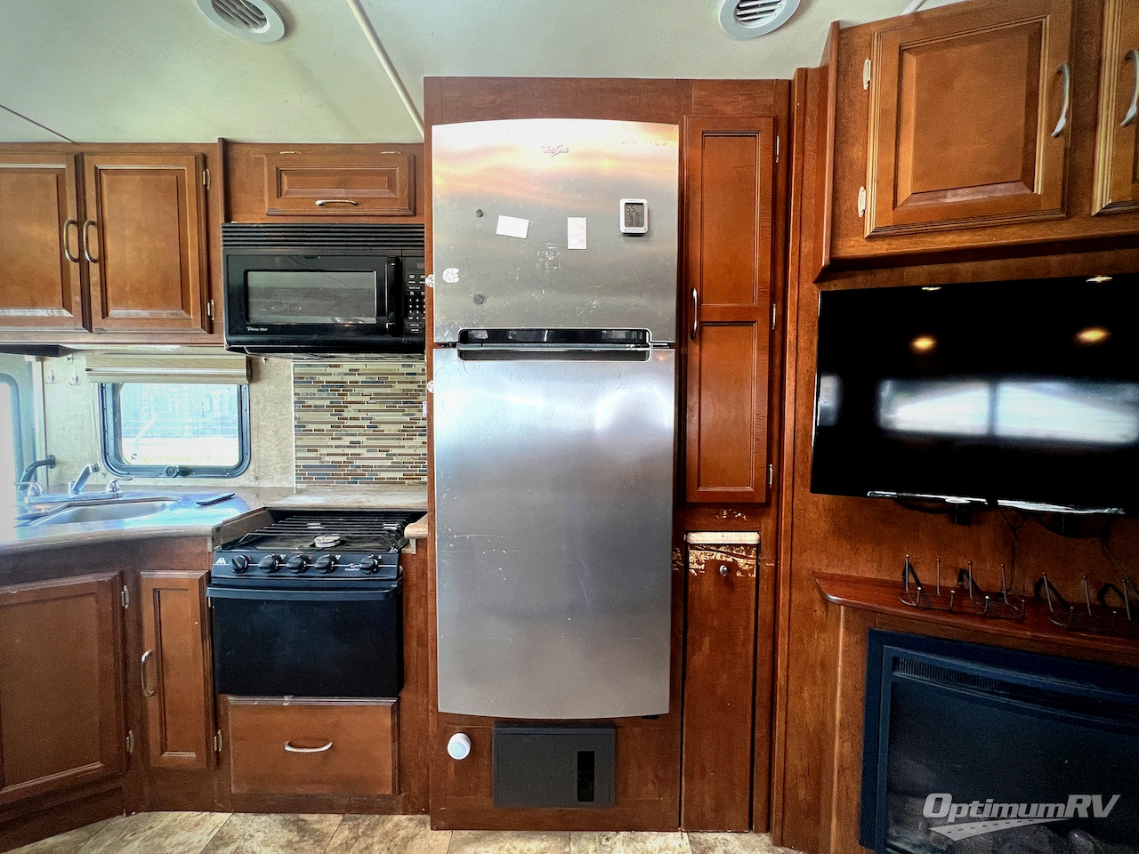 2015 Coachmen Mirada 35LS Photo 15