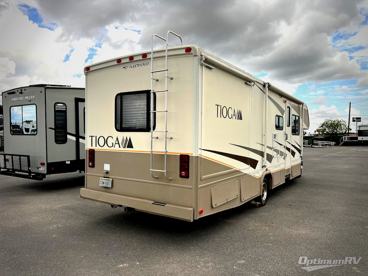 2007 Fleetwood Tioga 31M Photo 2