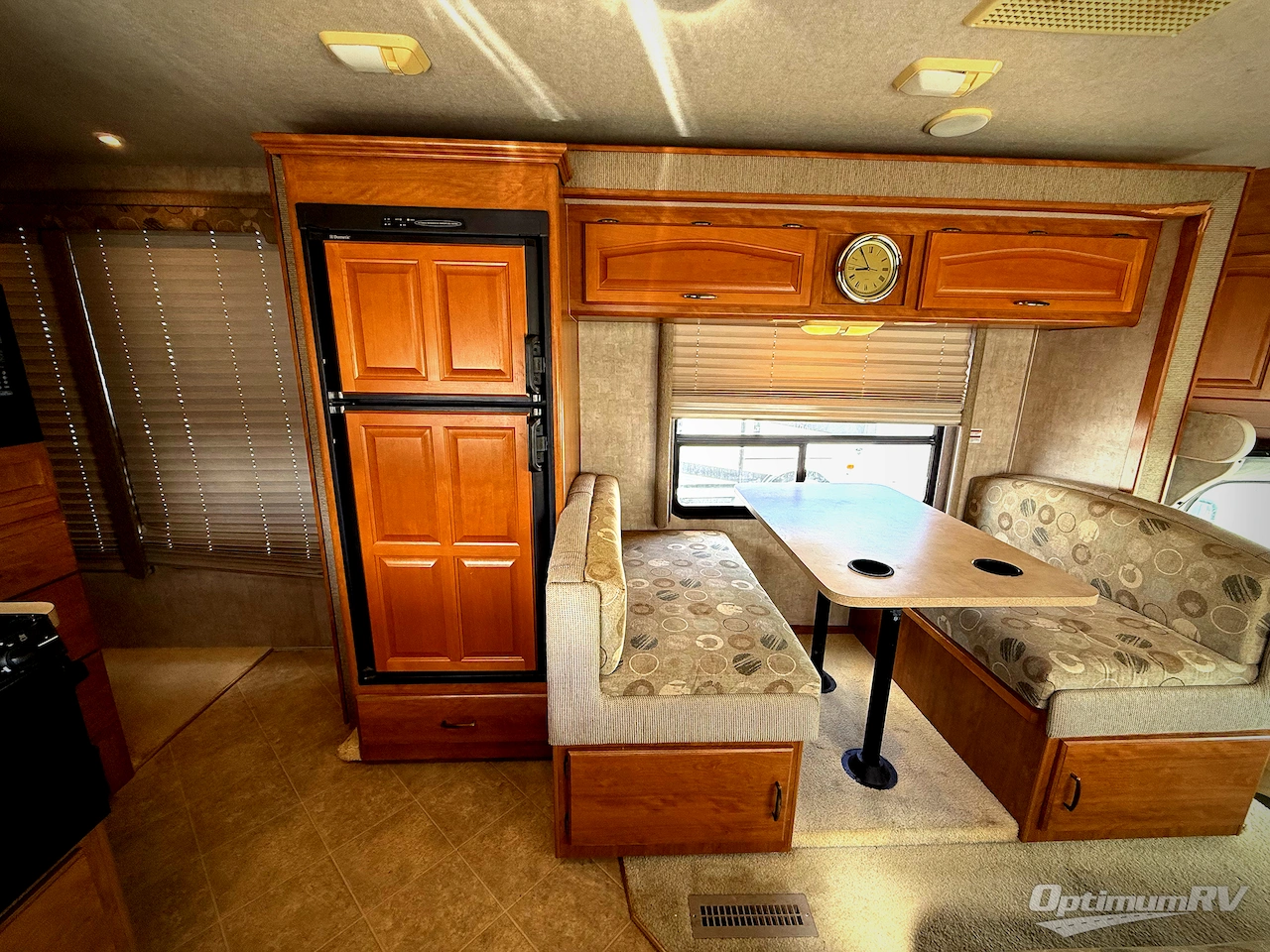 2007 Fleetwood Tioga 31M Photo 4