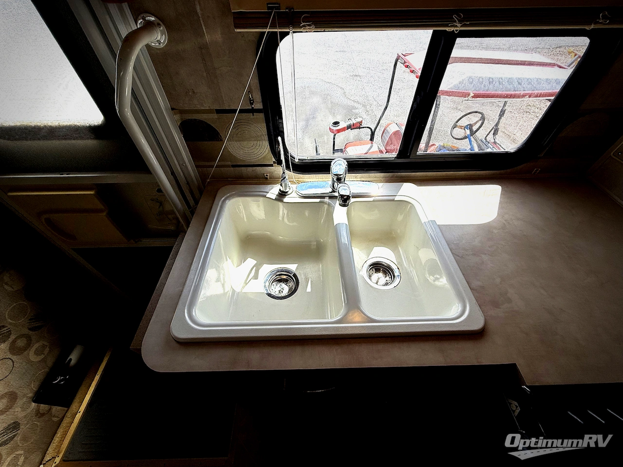 2007 Fleetwood Tioga 31M Photo 10