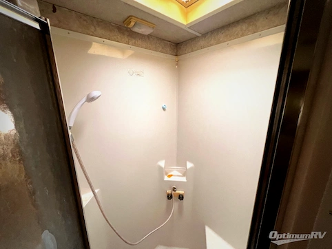 2001 NuWa HitchHiker 32RKTG RV Floorplan Photo