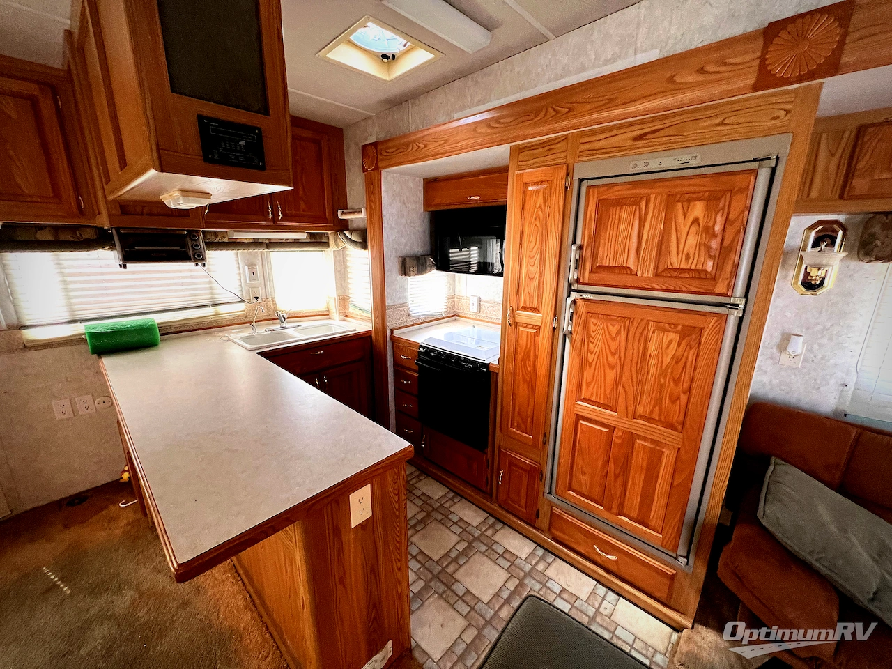 2001 NuWa HitchHiker 32RKTG Photo 4