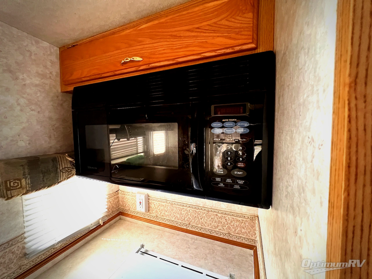 2001 NuWa HitchHiker 32RKTG Photo 5