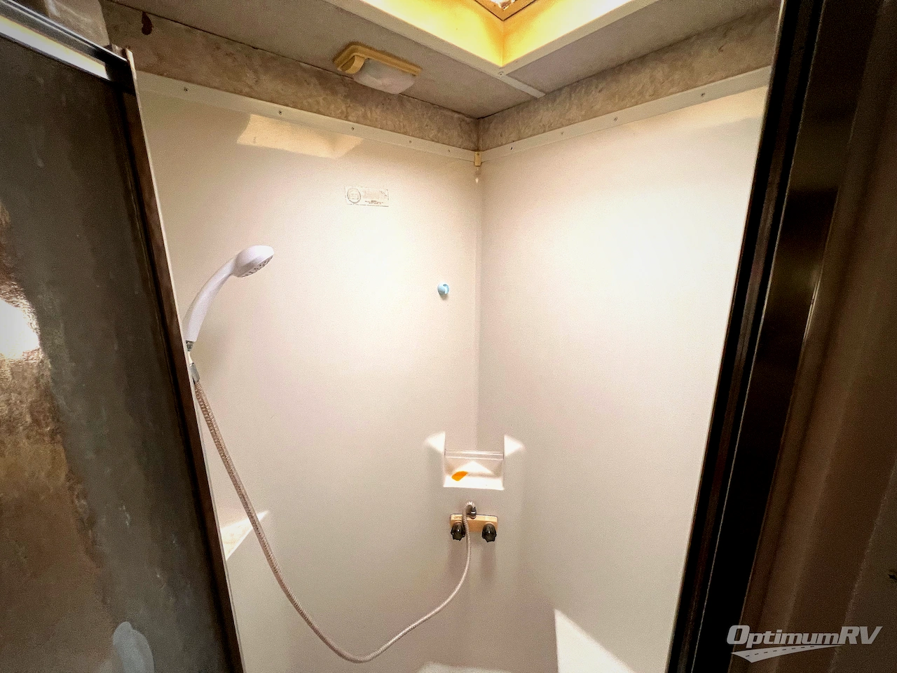 2001 NuWa HitchHiker 32RKTG Photo 12