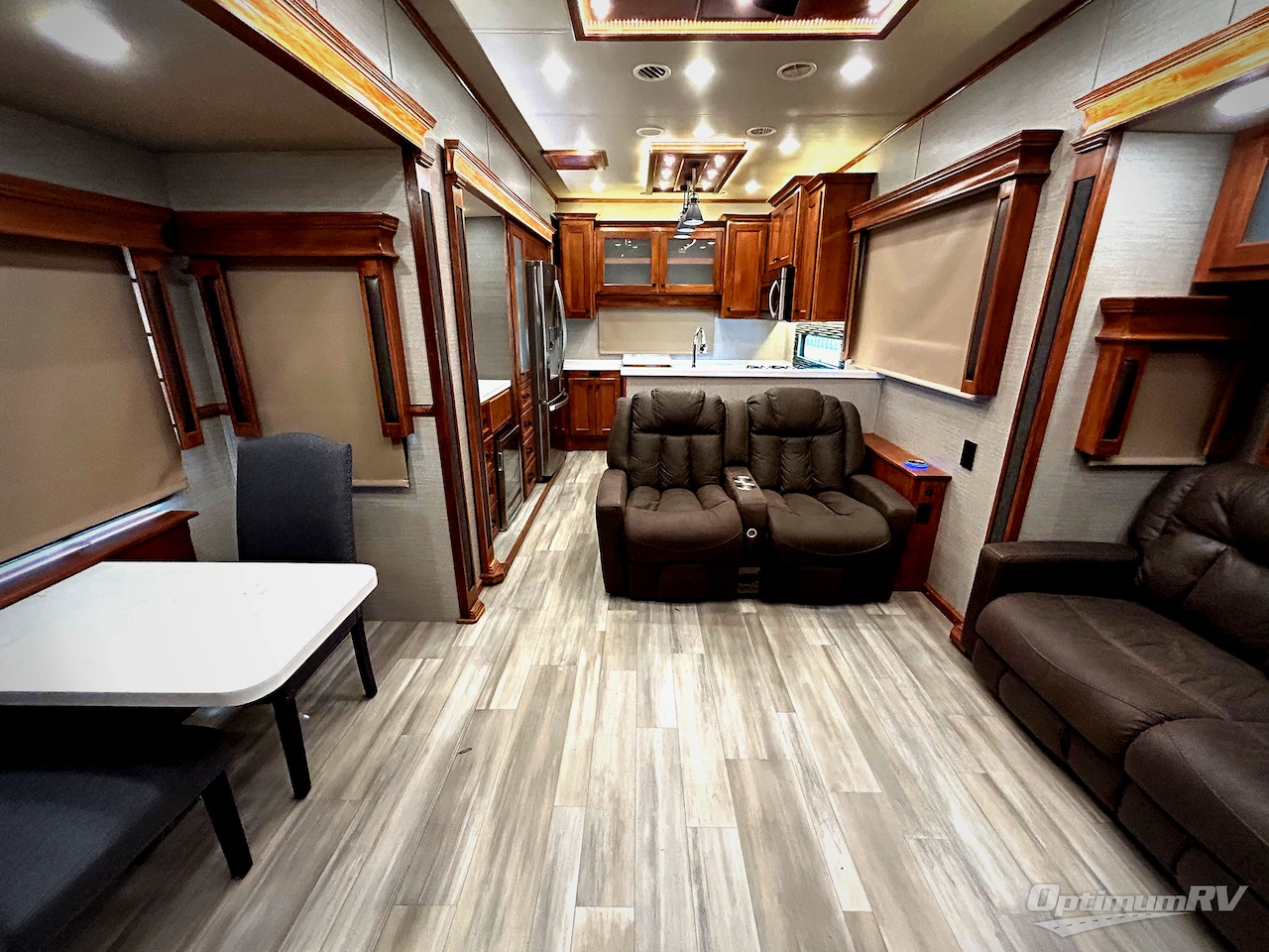 2022 VanLeigh Beacon 41LKB Photo 4