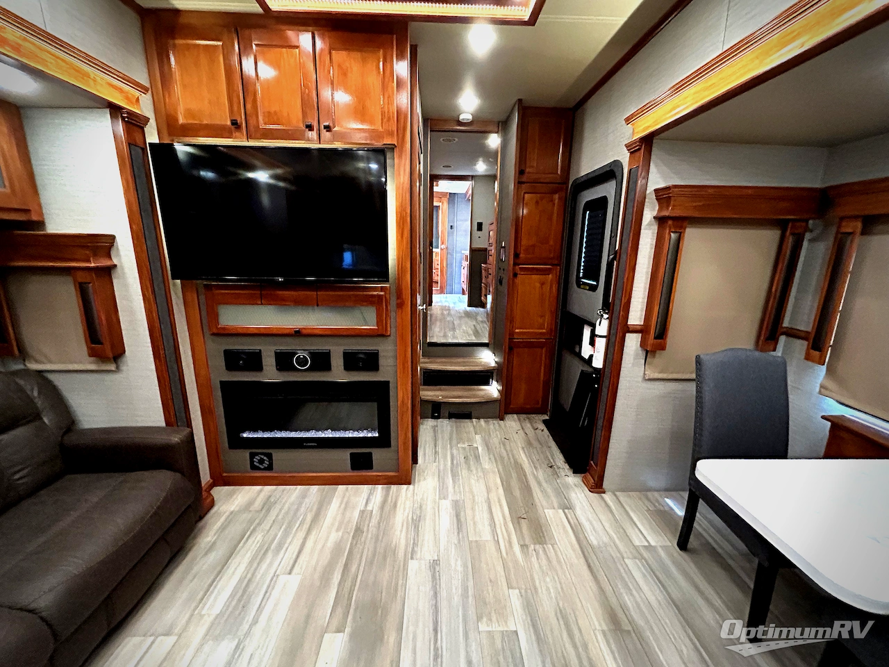 2022 VanLeigh Beacon 41LKB Photo 5