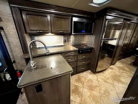 2019 Winnebago Forza 34T RV Photo 3