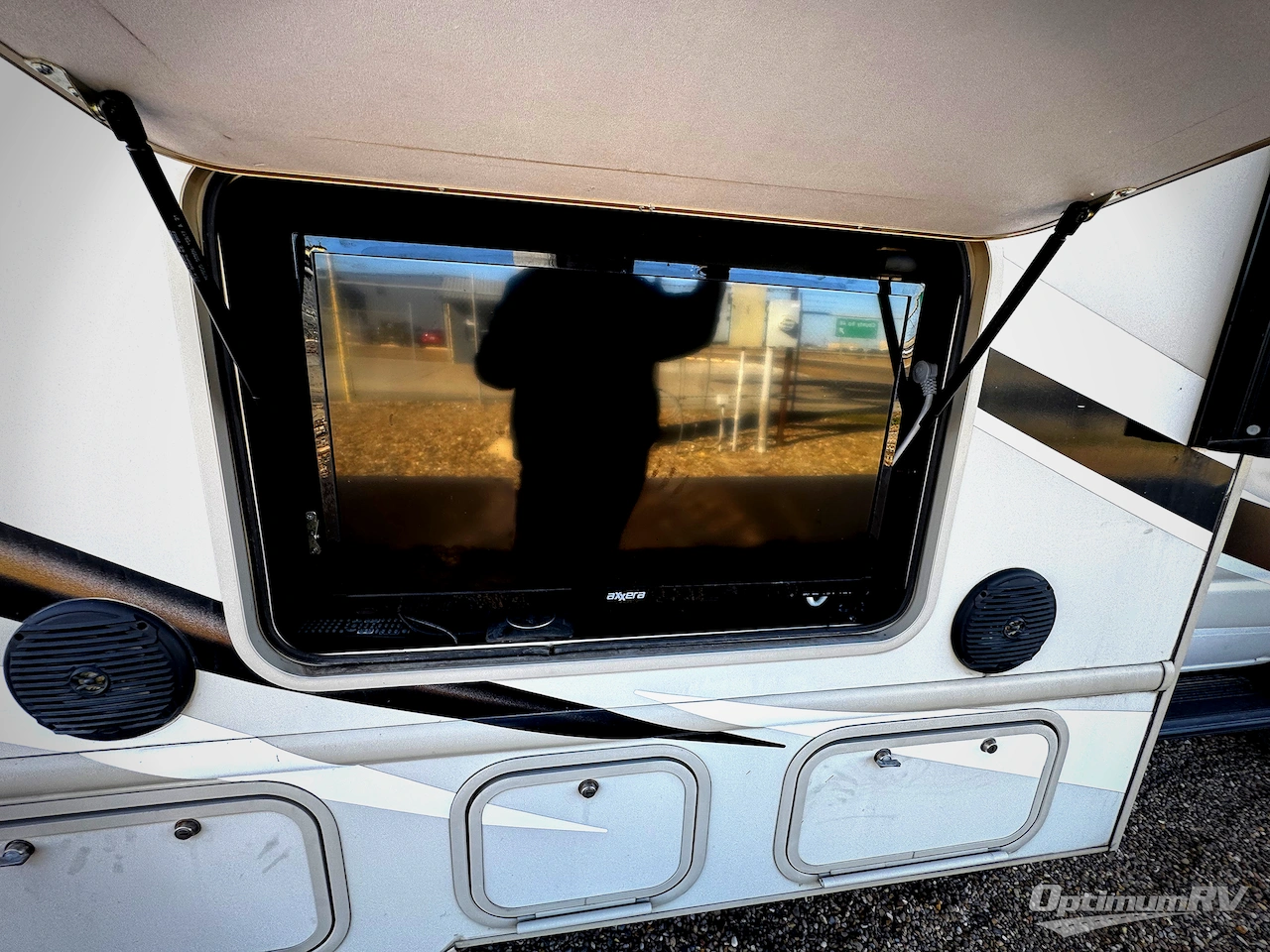 2017 Ford E-450 photo 4