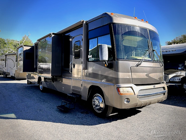 2005 Itasca Suncruiser 35A RV Photo 1