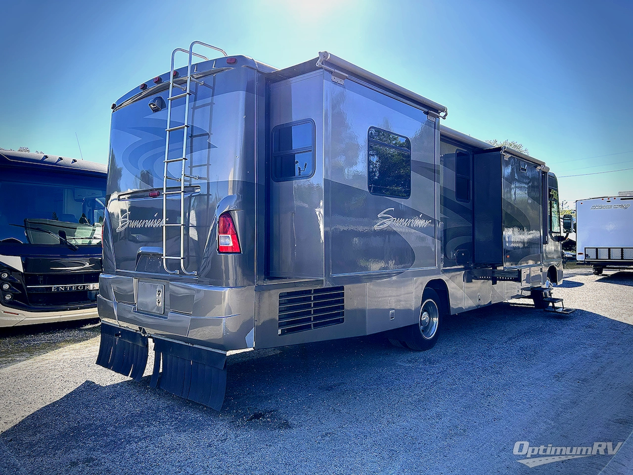 2005 Itasca Suncruiser 35A Photo 2