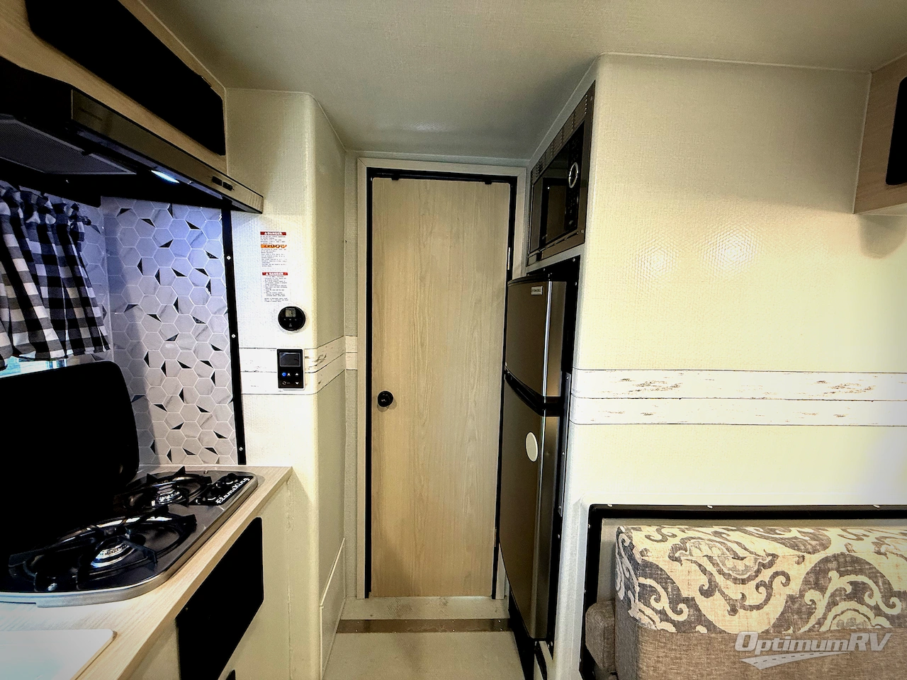 2024 International RV Manufacturing LIV 201FIT Photo 13