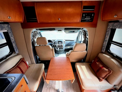 2015 Leisure Travel Unity U24TB RV Photo 2