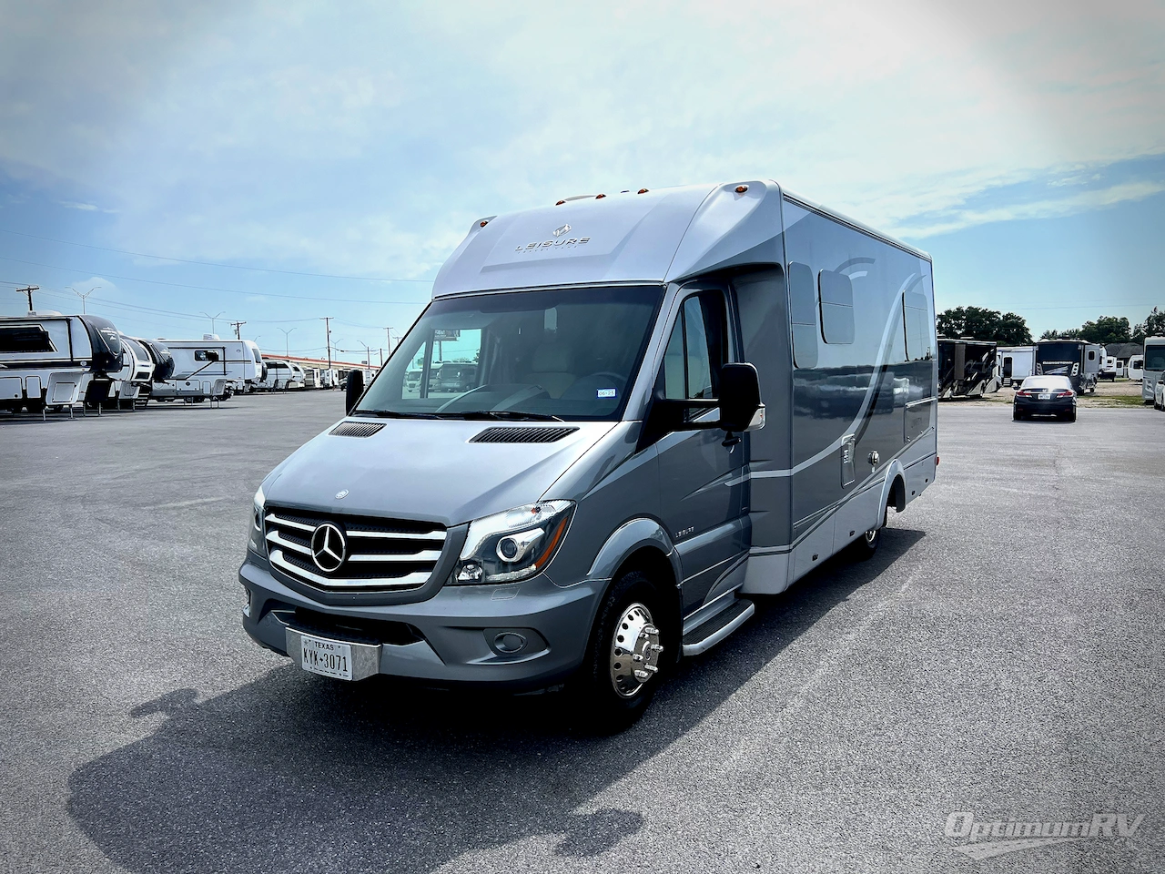2015 Leisure Travel Unity U24TB Photo 2