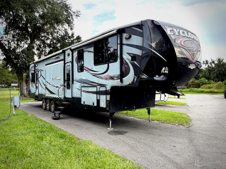 2015 Heartland Cyclone 4200 RV Photo 1
