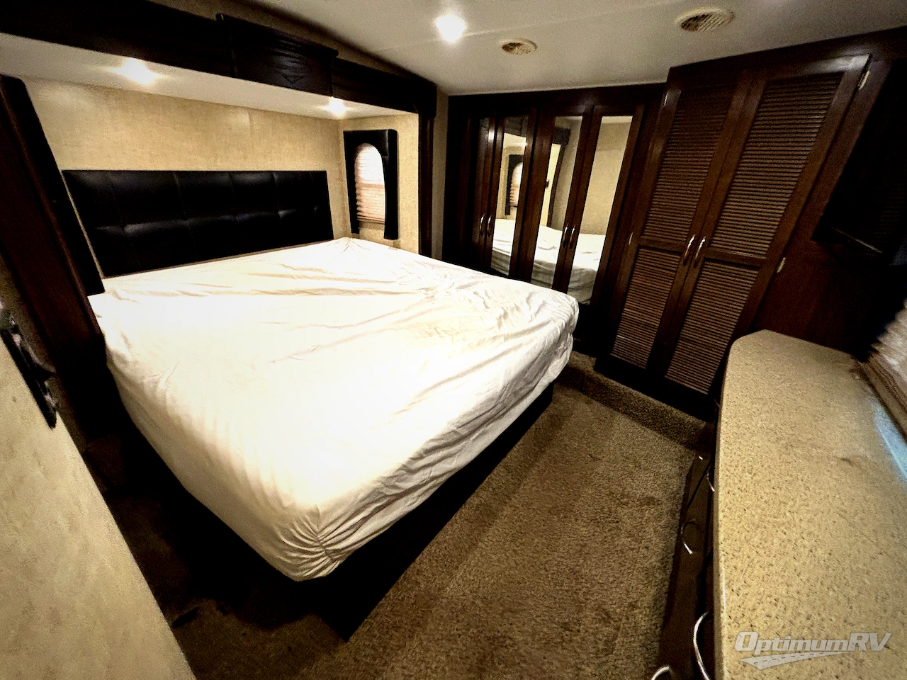 2015 Heartland Cyclone 4200 Photo 8