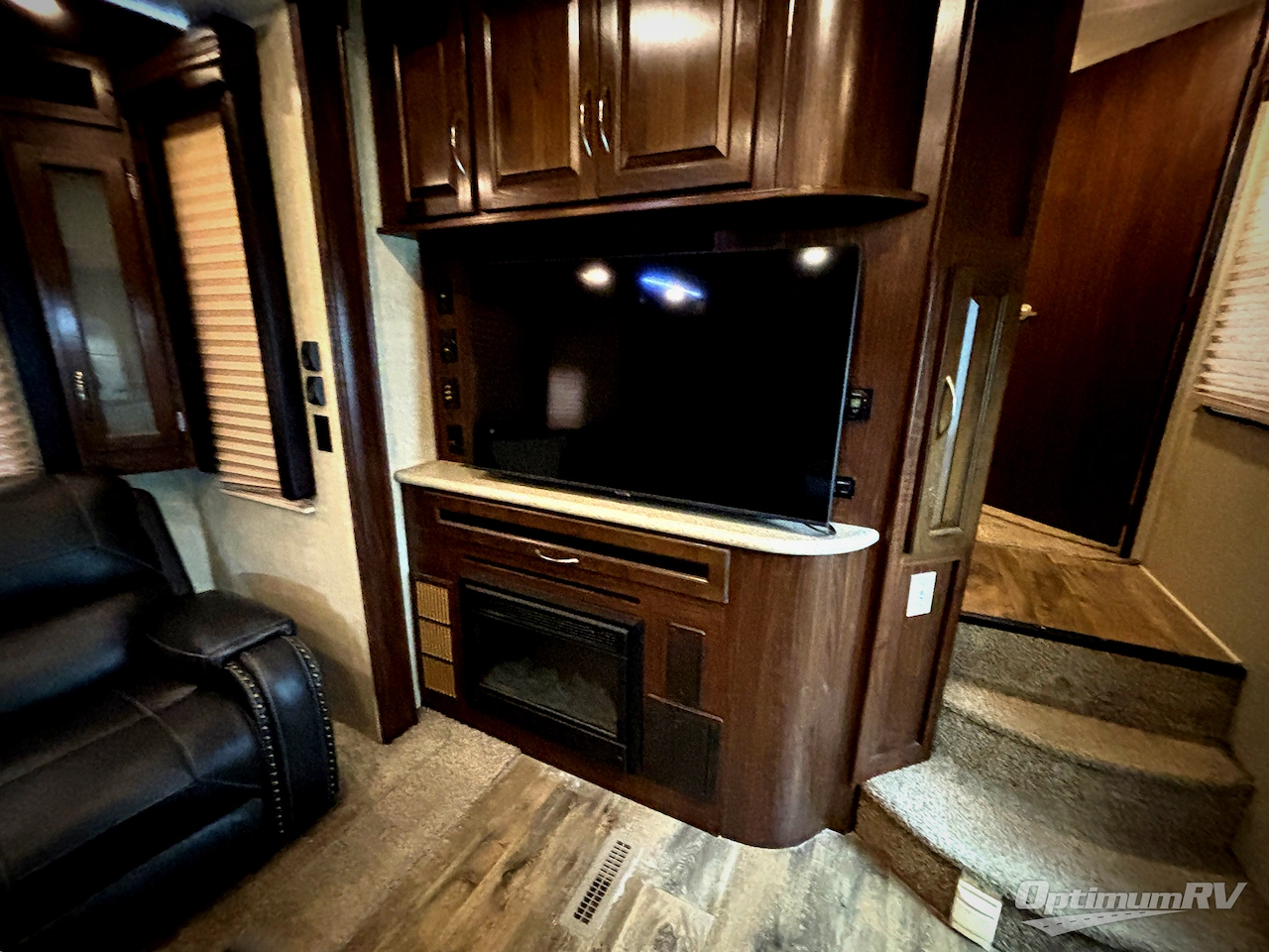 2015 Heartland Cyclone 4200 Photo 15