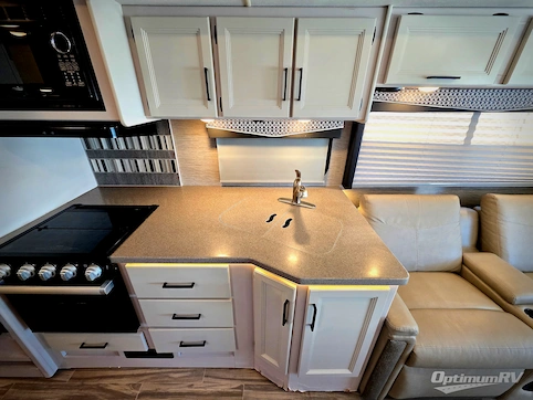 2023 Thor ACE 29D RV Photo 3