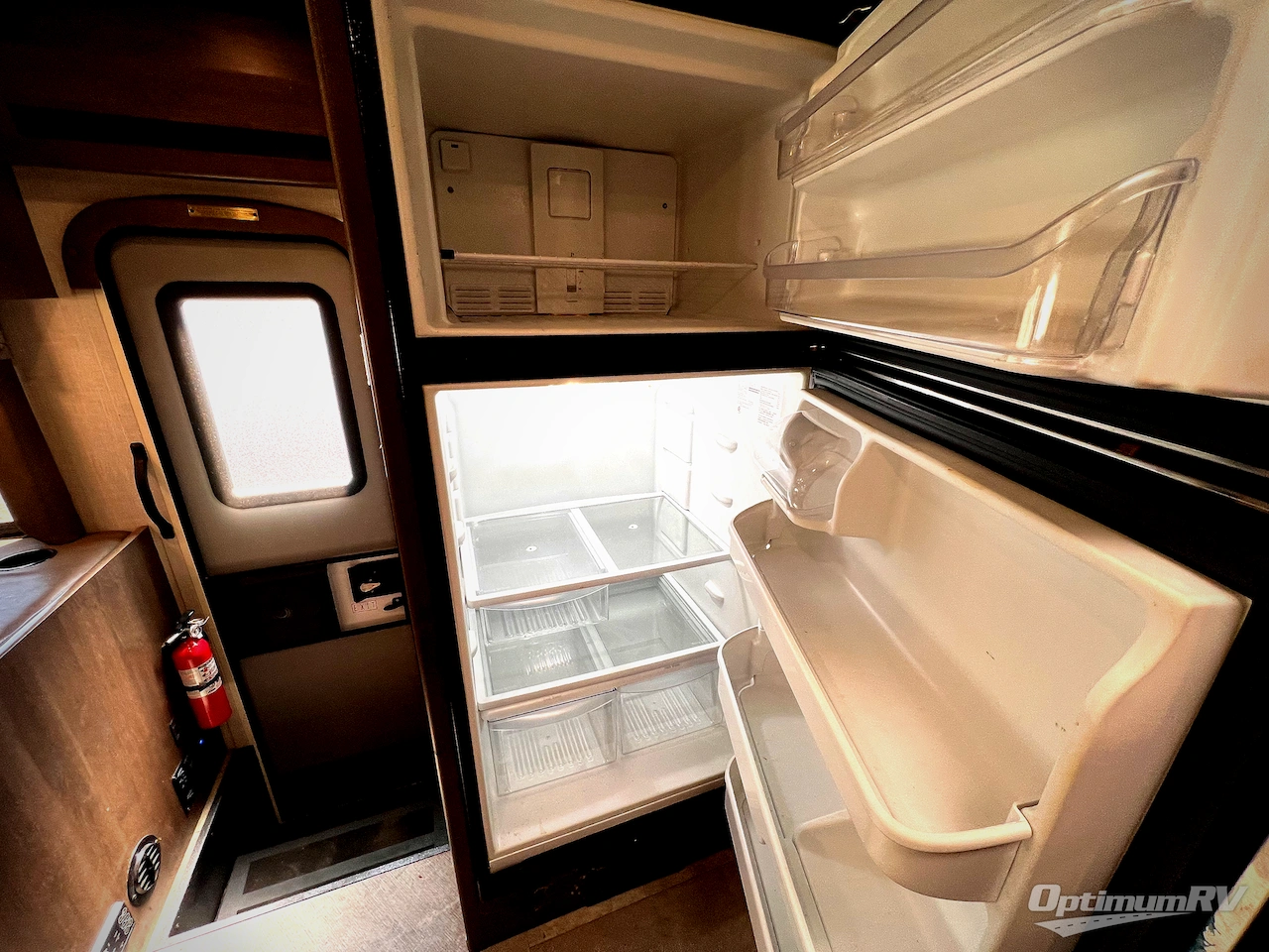 2020 Coachmen Freelander 32DS Ford 450 Photo 15