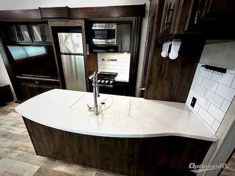 2019 Heartland Milestone 377MB RV Photo 4