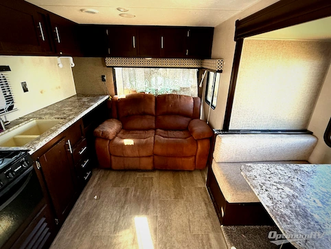 2018 KZ Sportsmen LE 241RLLE RV Photo 2