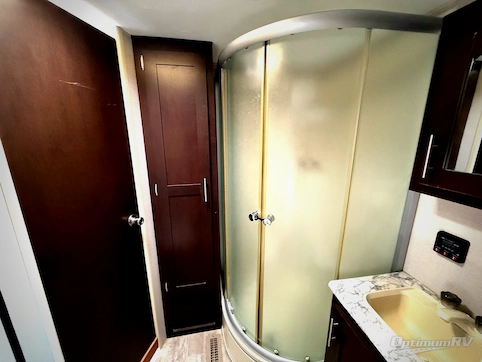 2018 KZ Sportsmen LE 241RLLE RV Photo 4