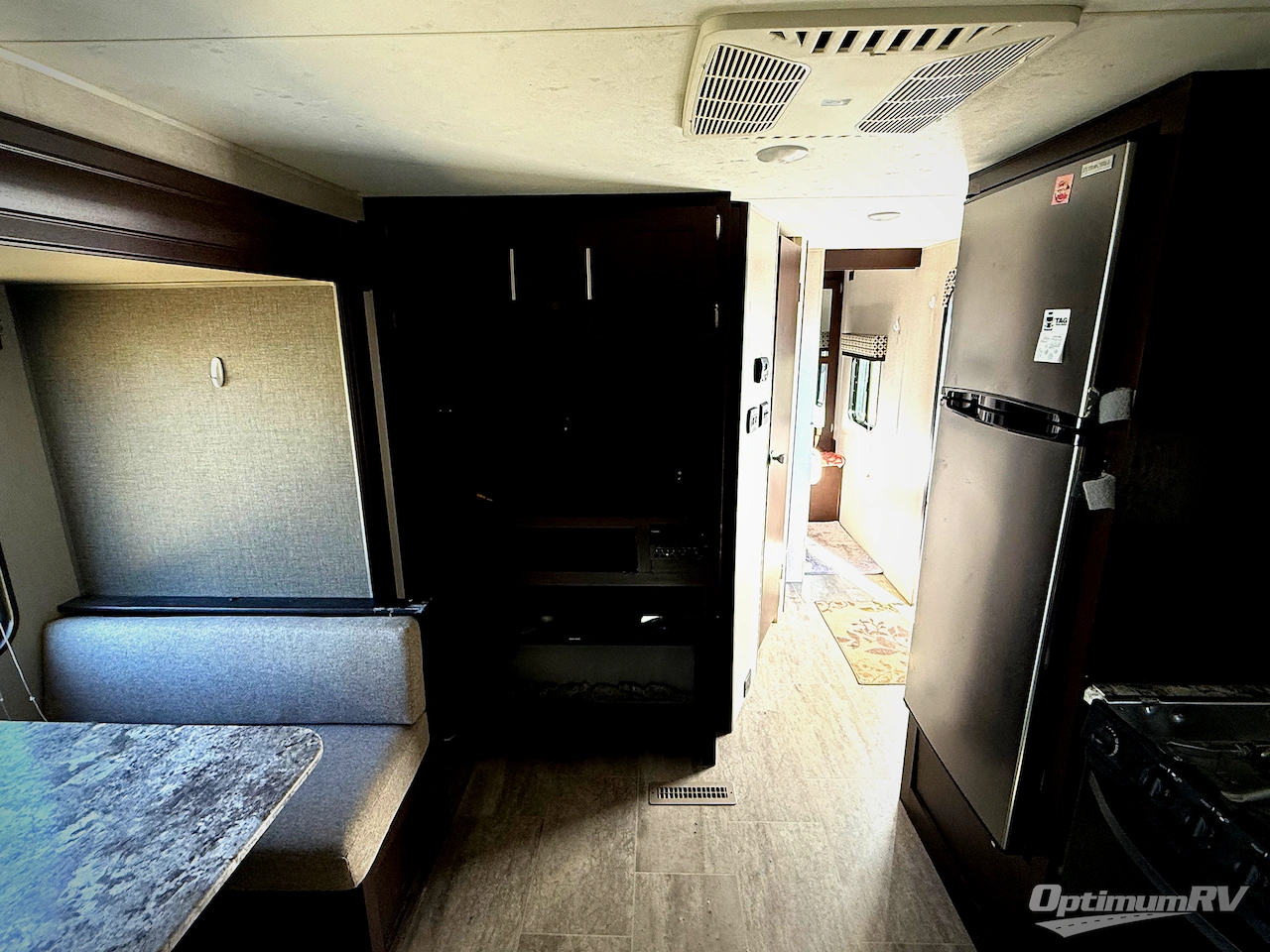 2018 KZ Sportsmen LE 241RLLE Photo 4