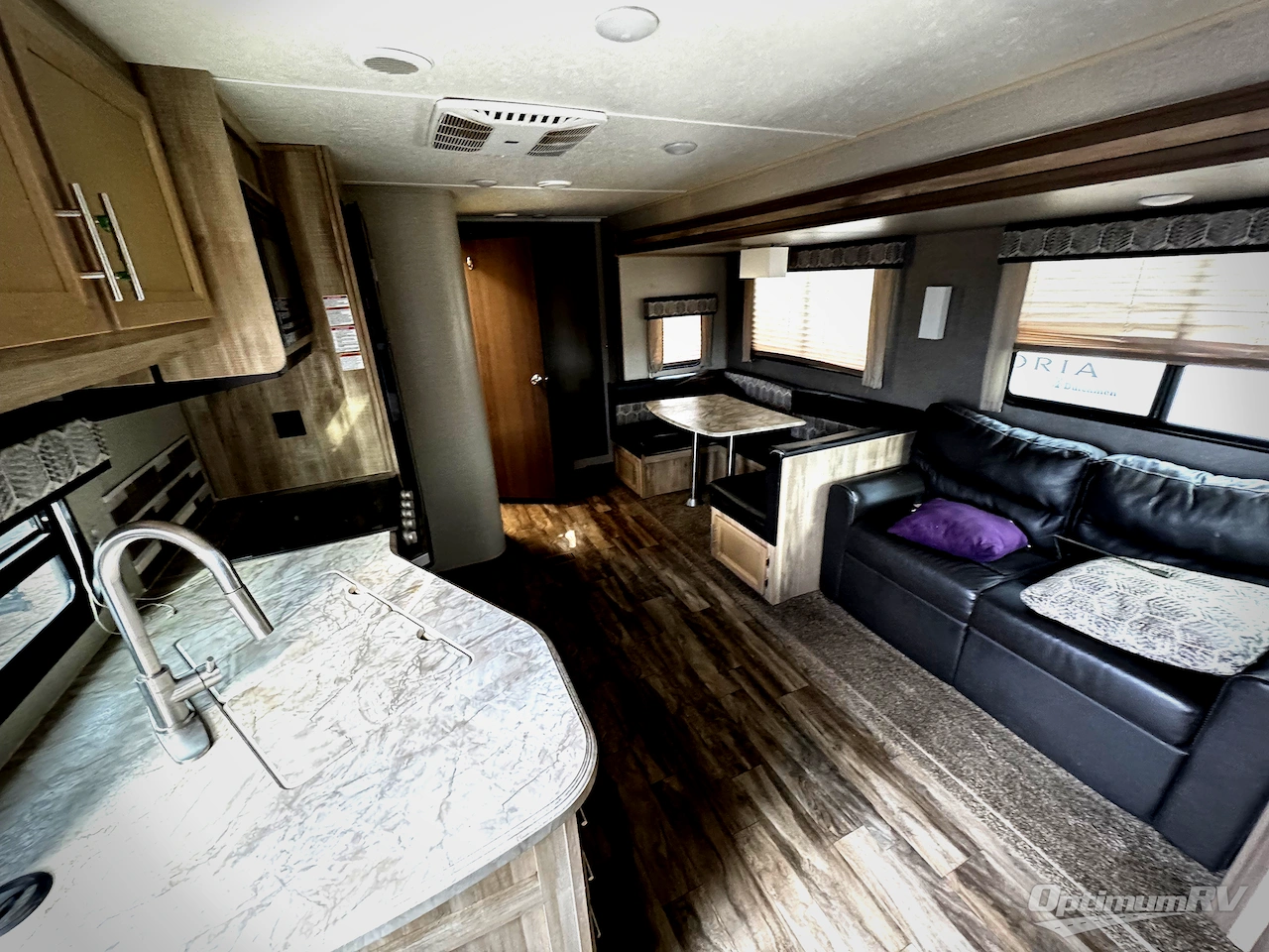 2021 Coachmen Catalina Legacy 293QBCK Photo 3