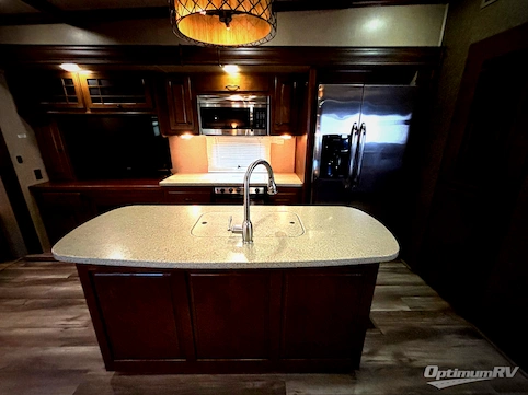 2015 Heartland Bighorn 3570RS RV Photo 2