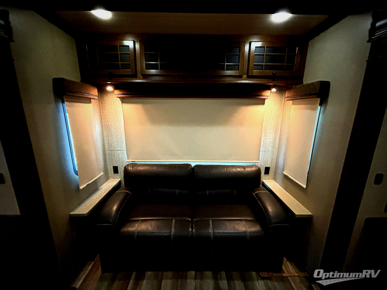 2015 Heartland Bighorn 3570RS Photo 20