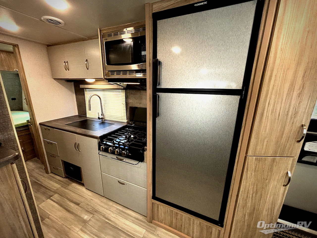 2022 Winnebago Of Indiana Micro Minnie photo 4