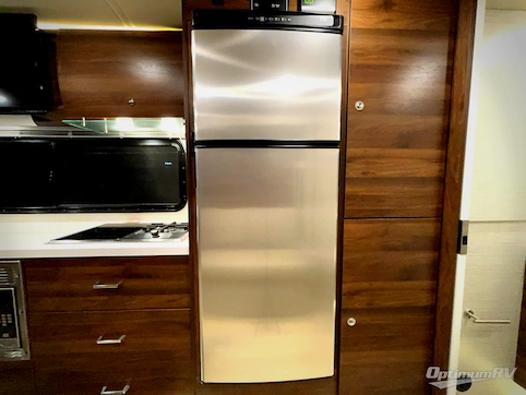 2022 Winnebago View 24D RV Photo 4