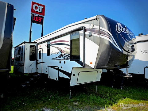 Used 2015 Heartland Oakmont 345RS Featured Photo