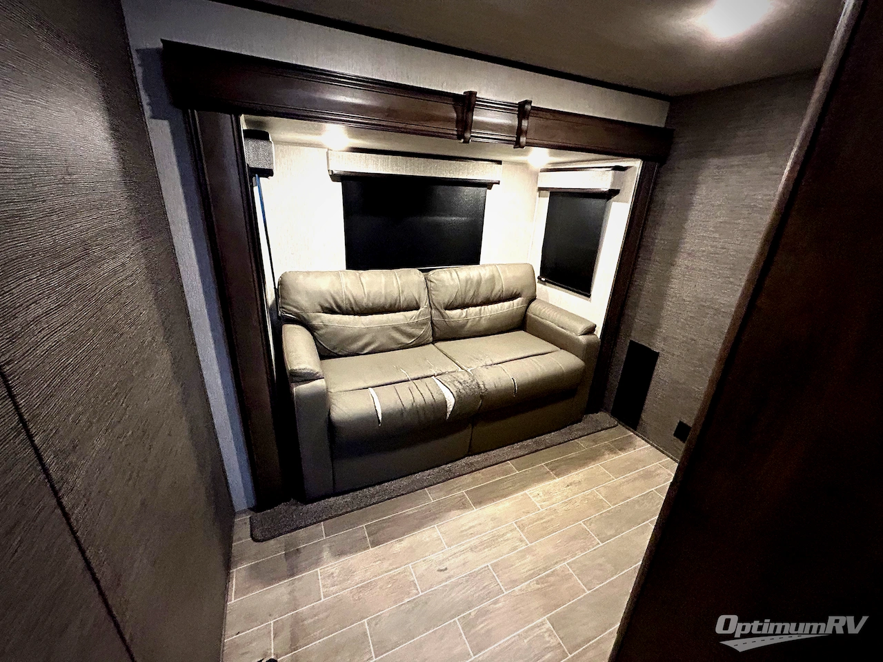 2020 Heartland Bighorn Traveler 39MB Photo 16