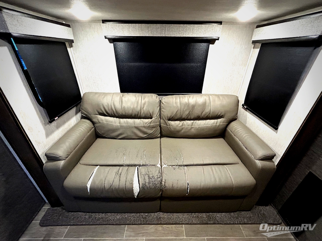 2020 Heartland Bighorn Traveler 39MB Photo 17