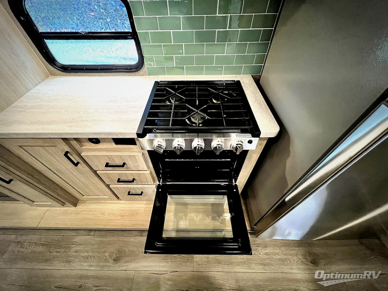 2024 Coachmen Catalina Destination Series 39RLTS Photo 9