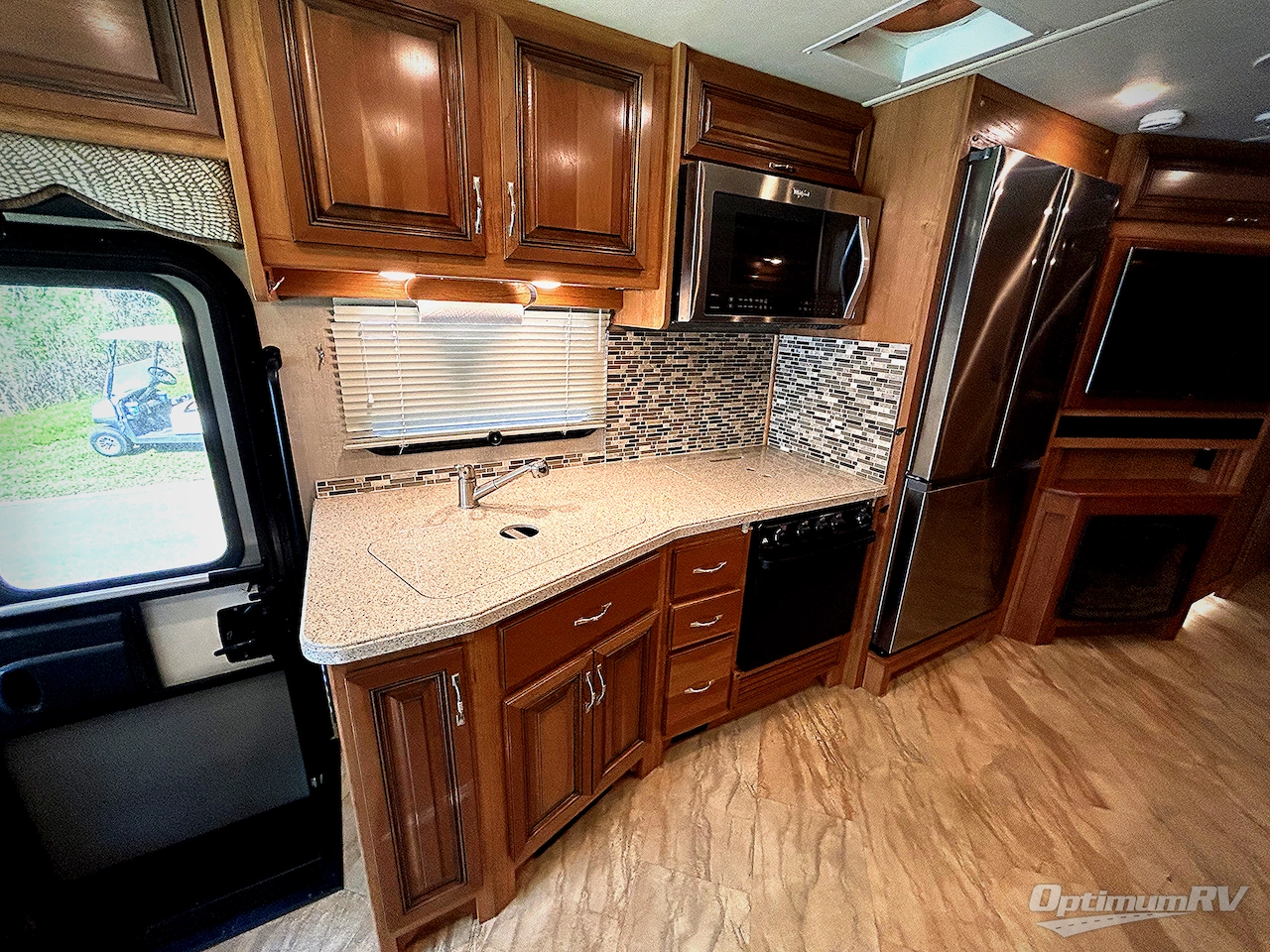2016 Holiday Rambler Vacationer 33CT Photo 10