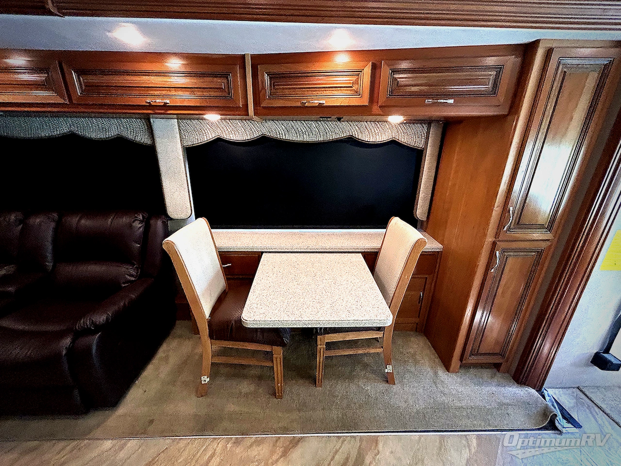 2016 Holiday Rambler Vacationer 33CT Photo 12