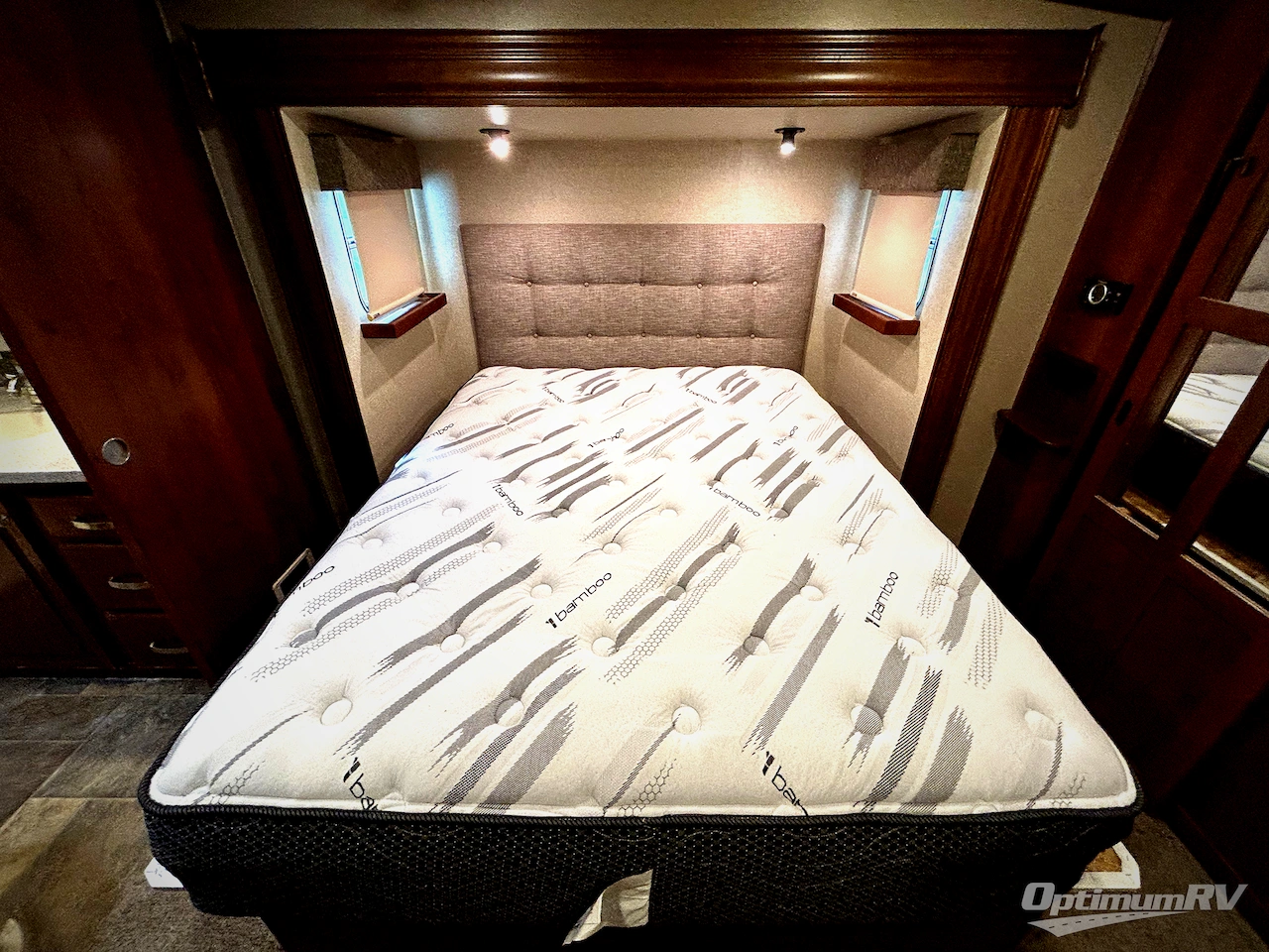 2016 Heartland Bighorn 3575EL Photo 9