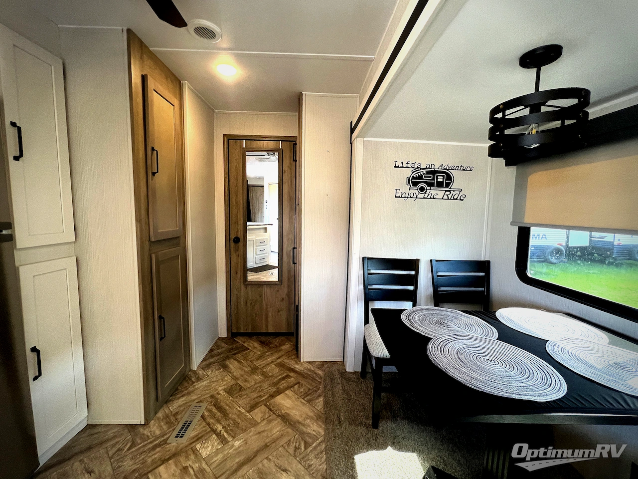 2023 Palomino Puma Destination 39PQB Photo 14