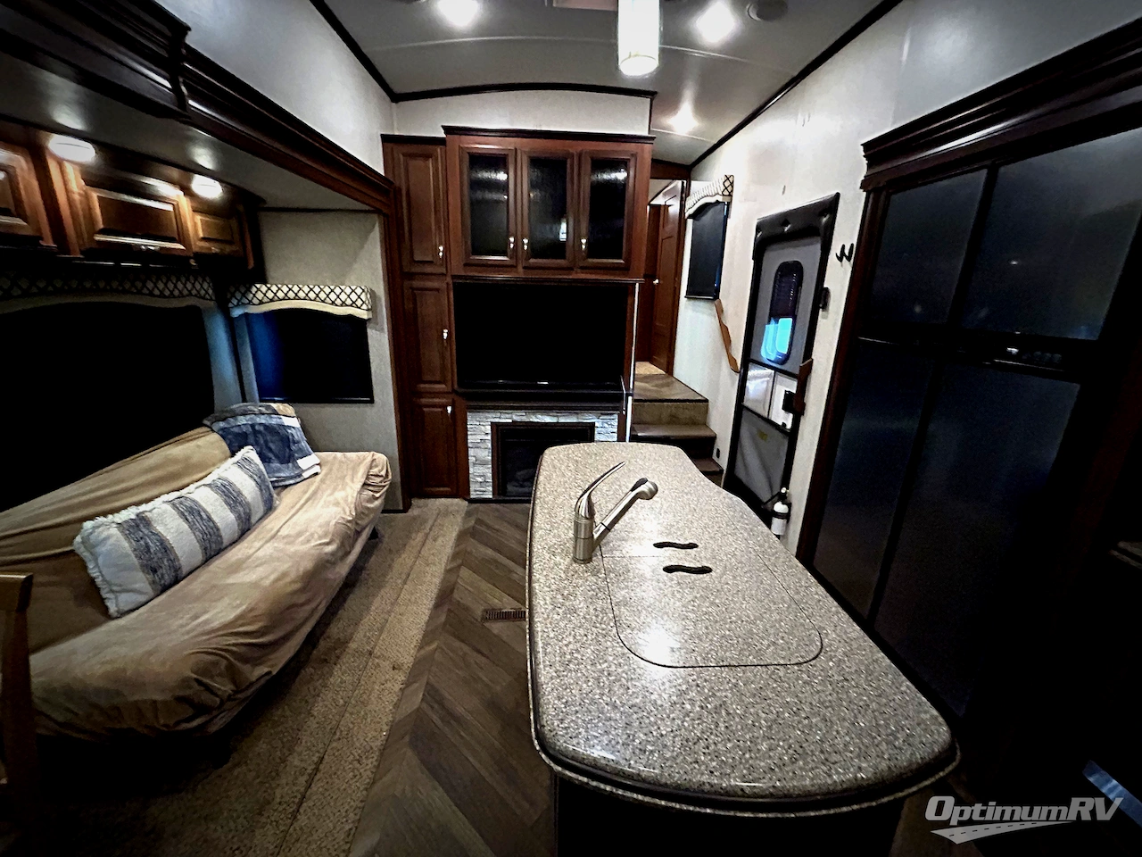 2017 Jayco North Point 379DBFS Photo 5
