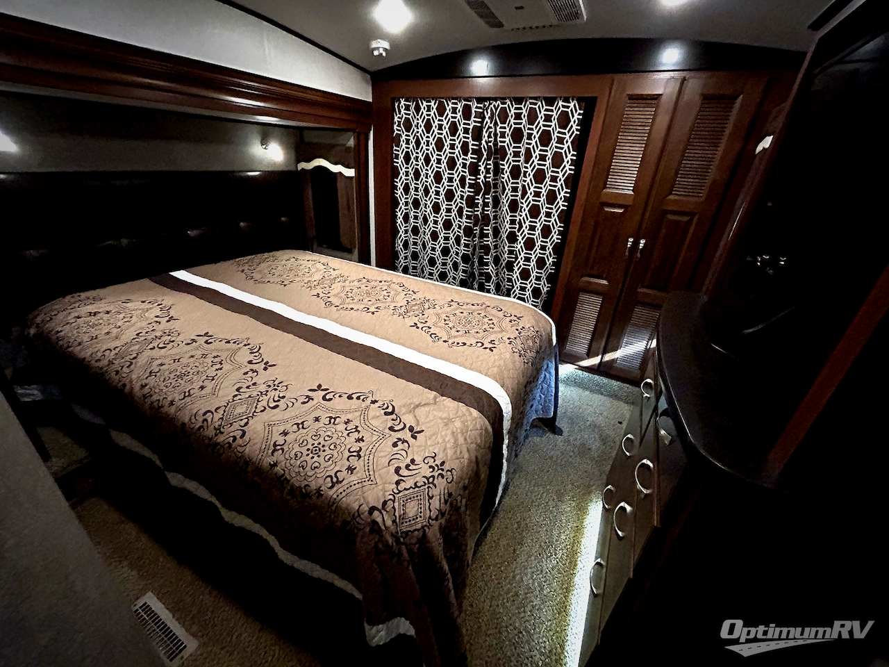 2017 Jayco North Point 379DBFS Photo 8