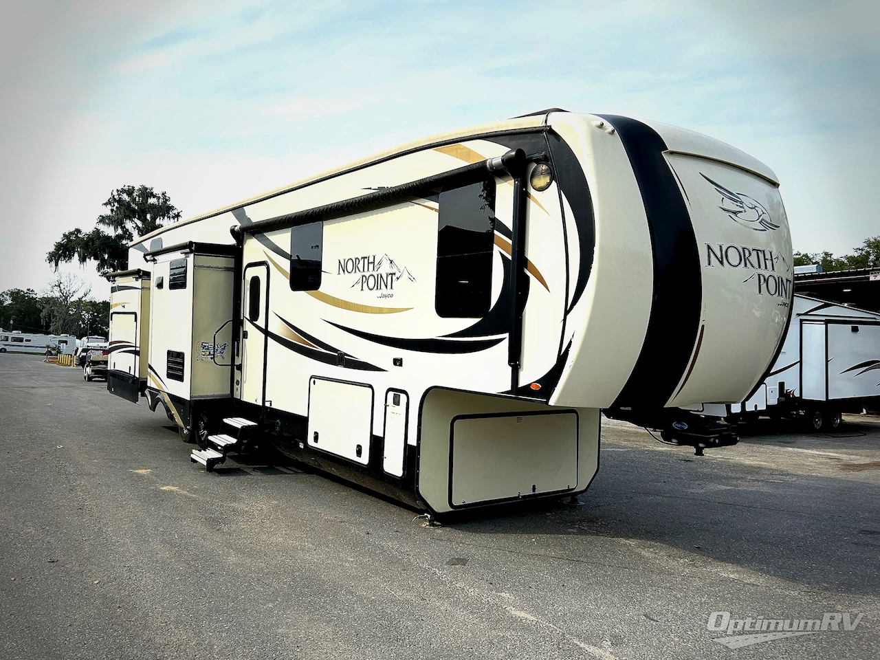 2017 Jayco North Point 379DBFS Photo 1