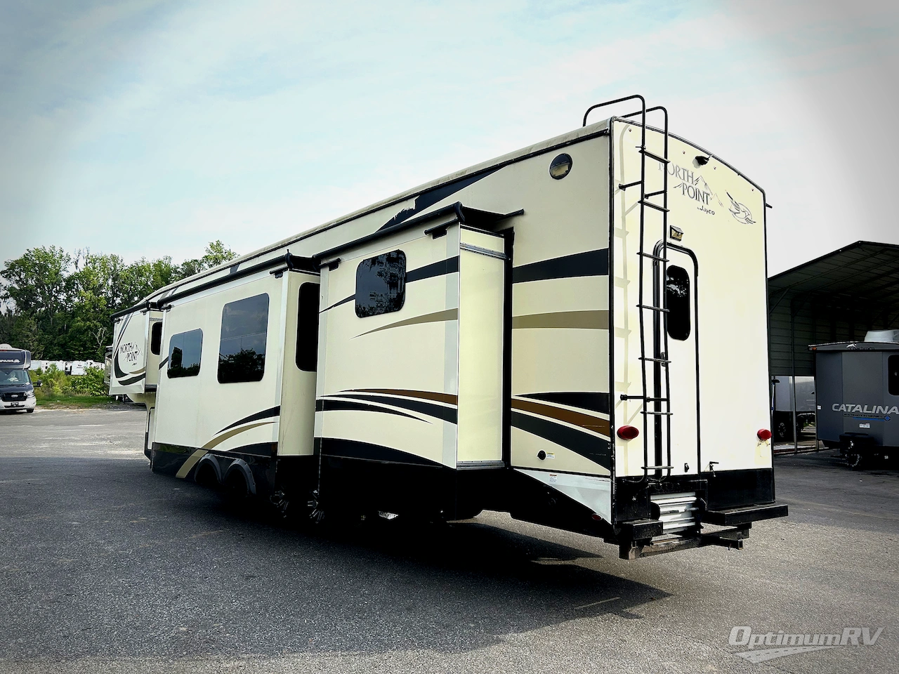 2017 Jayco North Point 379DBFS Photo 3