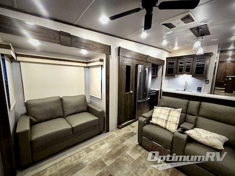 2022 Forest River Rockwood Ultra Lite 2898BS RV Photo 3