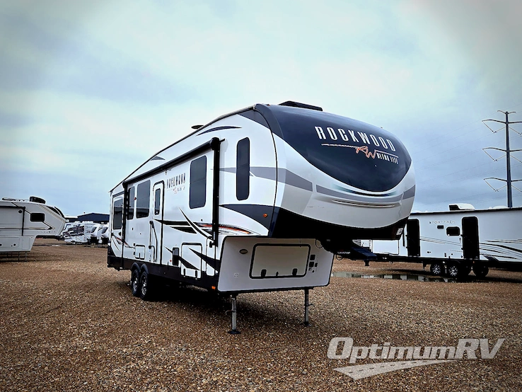 2022 Forest River Rockwood Ultra Lite 2898BS RV Photo 1