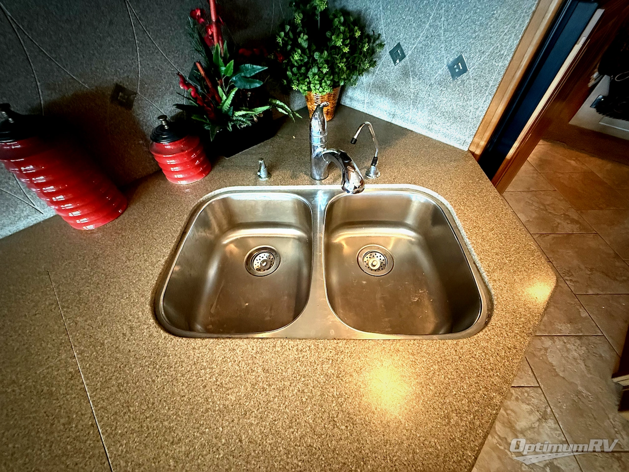 2012 Winnebago Journey 36M Photo 12