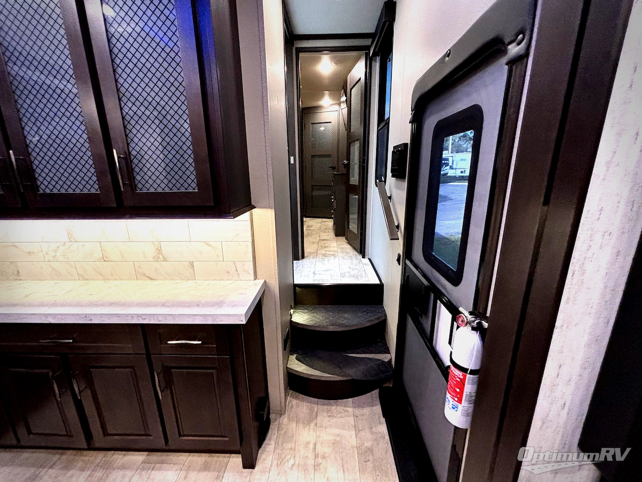 2021 Grand Design MOMENTUM 397TH Photo 6